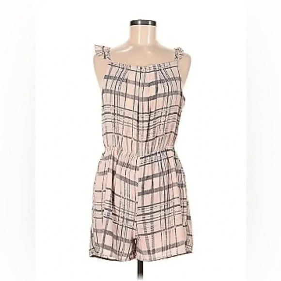 Avec Les Filles Pants - AVEC LES FILLES NWT PINK WINDOWPANE ROMPER SIZE MEDIUM